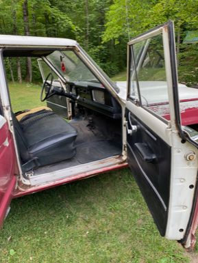 Unknown-Wagoneer-1968-WhiteRed-Black-Vinyl-2