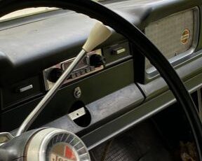 Unknown-Wagoneer-1968-WhiteRed-Black-Vinyl-4