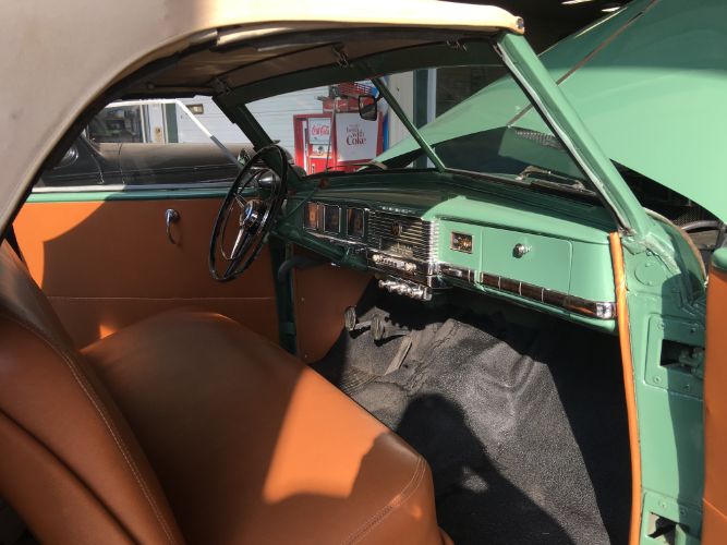 Unknown-Wayfarer-1949-Green-Tan-3