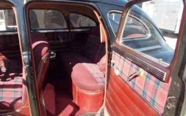 Unknown-Windsor-1947-Black-Red-13