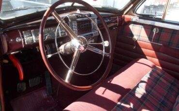 Unknown-Windsor-1947-Black-Red-14