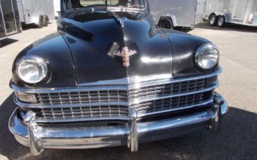 Unknown-Windsor-1947-Black-Red-16