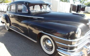 Unknown-Windsor-1947-Black-Red-8