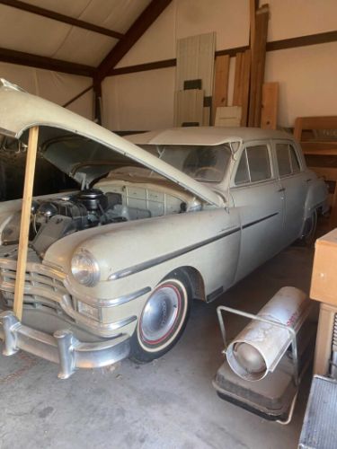 Unknown-Windsor-1949-Beige-Beige-4