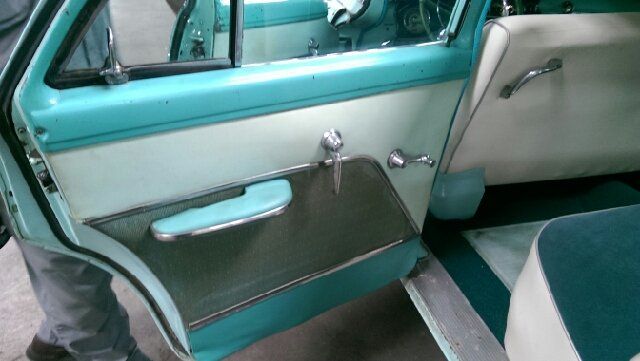 Unknown-Windsor-1955-Turquoise-Blue-9