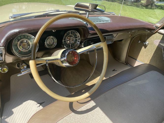 Unknown-Windsor-1958-Bamboo-YellowErmine-Tan-27