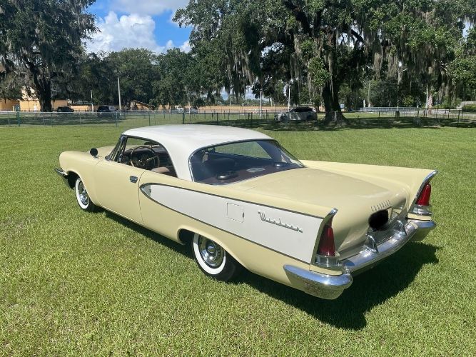 Unknown-Windsor-1958-Bamboo-YellowErmine-Tan-4