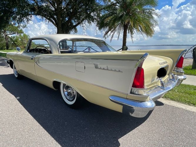 Unknown-Windsor-1958-Bamboo-YellowErmine-Tan-5
