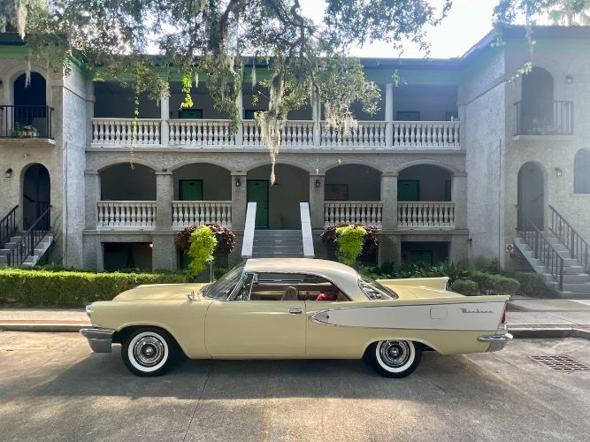 Unknown-Windsor-1958-Bamboo-YellowErmine-Tan