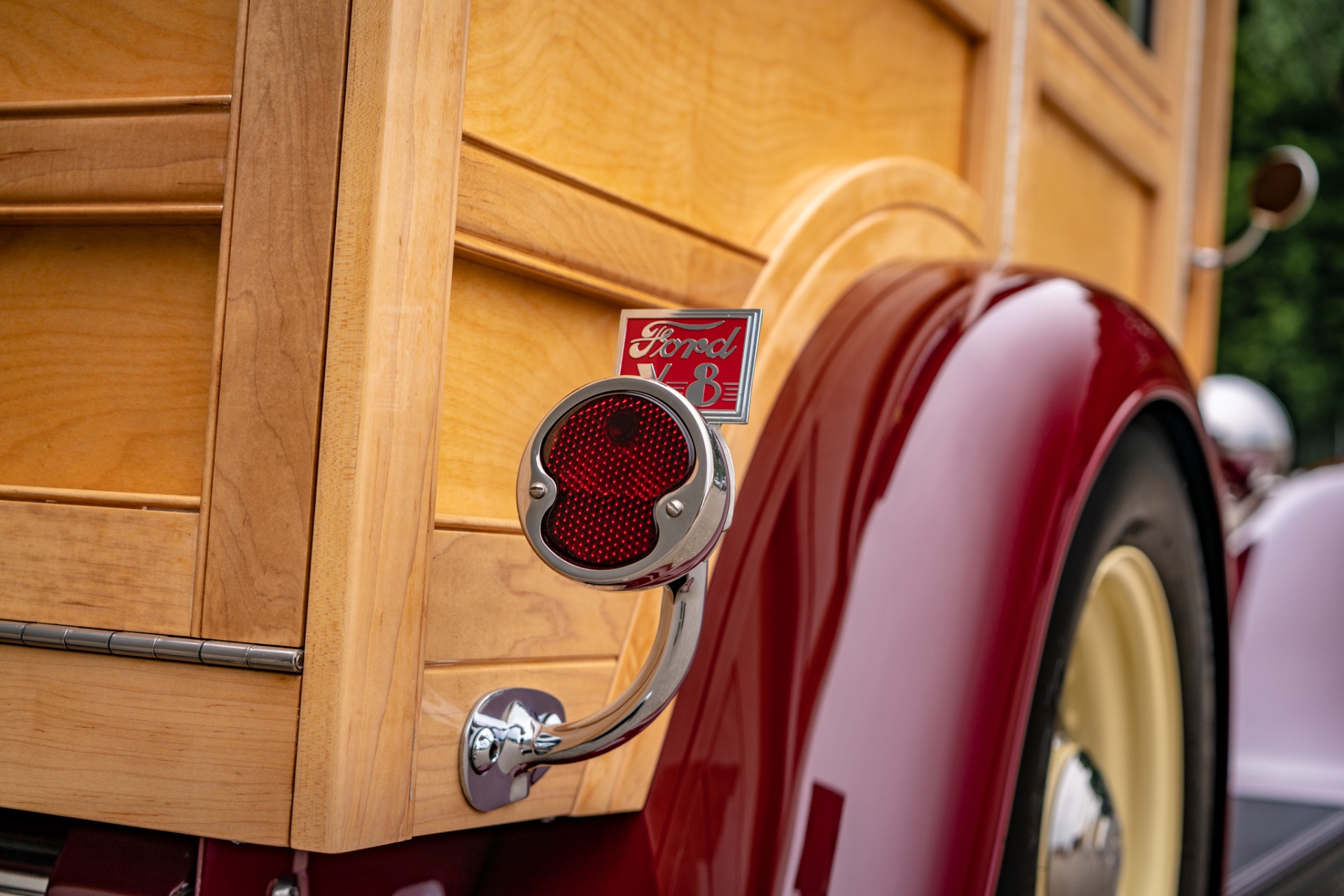 Unknown-Woody-1932-BurgundyMaroon-BeigeTan-10