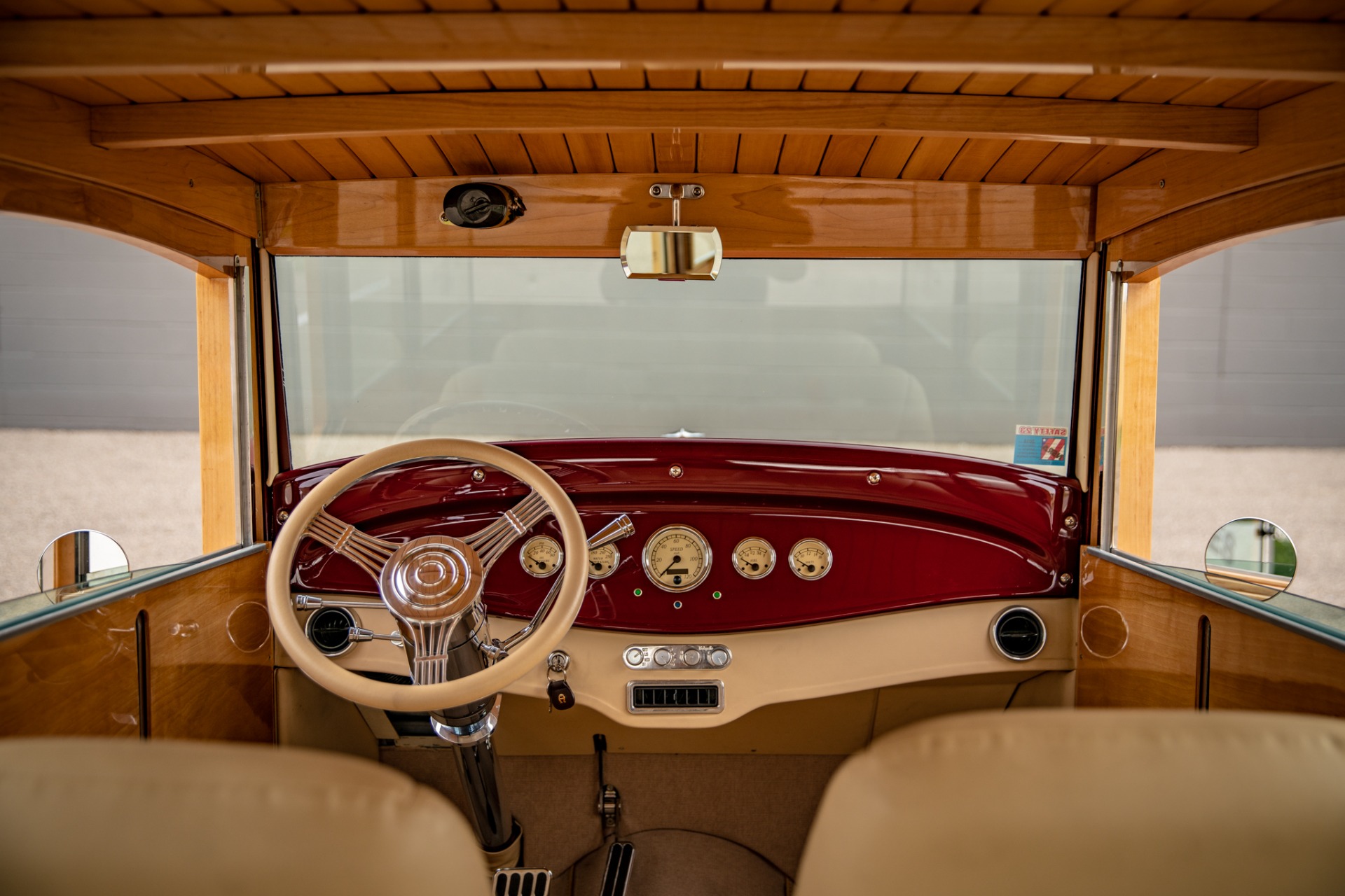 Unknown-Woody-1932-BurgundyMaroon-BeigeTan-16