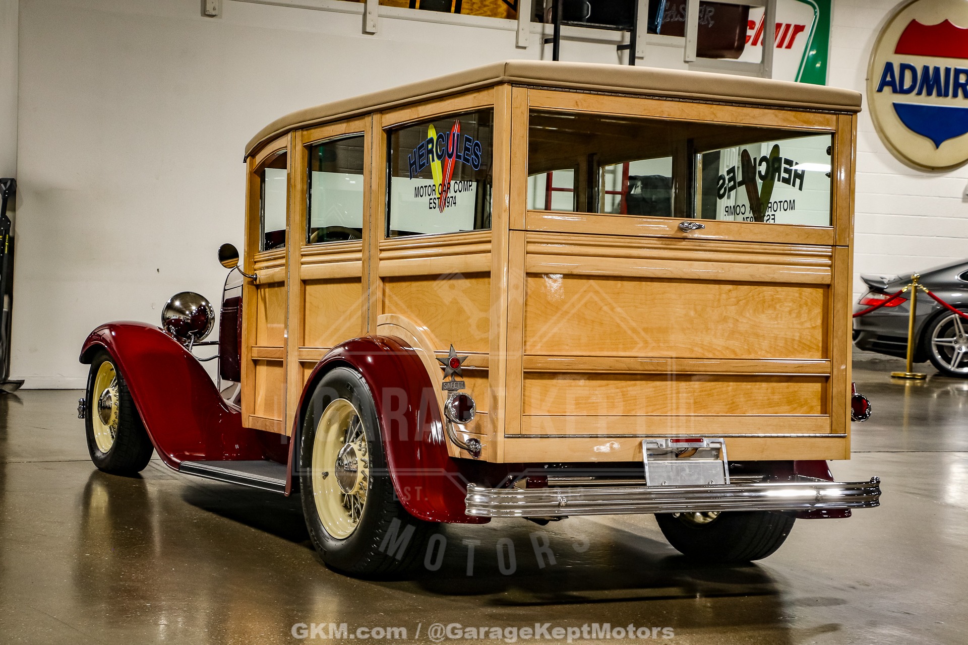 Unknown-Woody-1932-BurgundyMaroon-BeigeTan-27