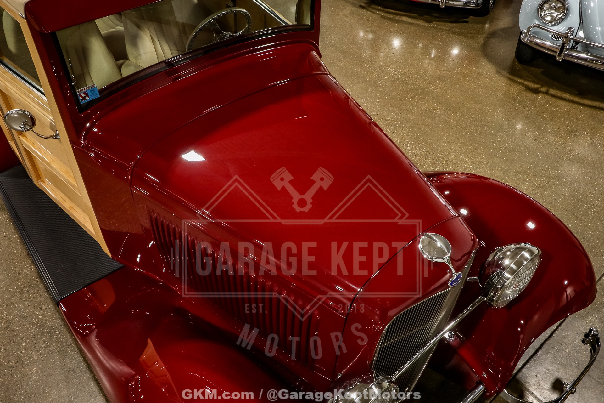 Unknown-Woody-1932-BurgundyMaroon-BeigeTan-34