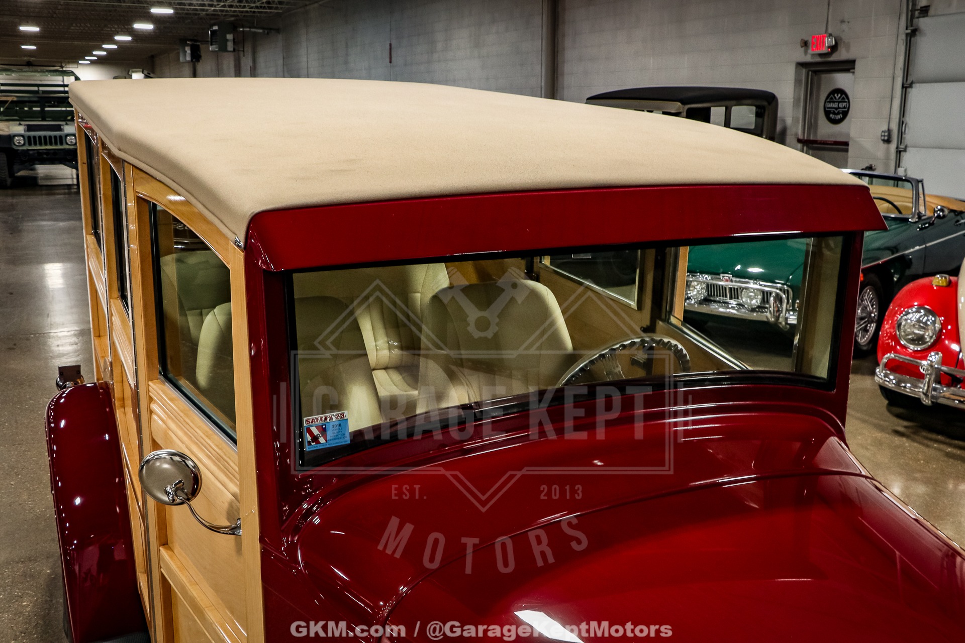 Unknown-Woody-1932-BurgundyMaroon-BeigeTan-35