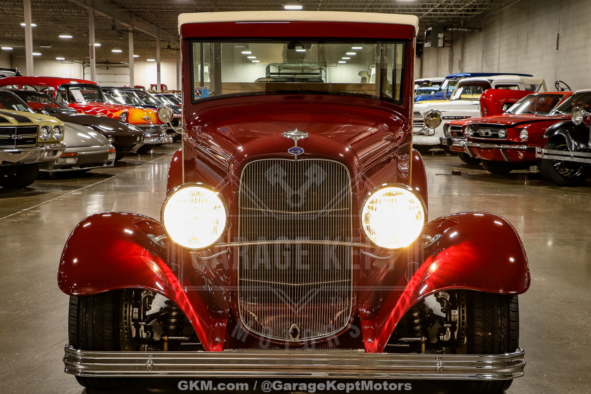 Unknown-Woody-1932-BurgundyMaroon-BeigeTan-40
