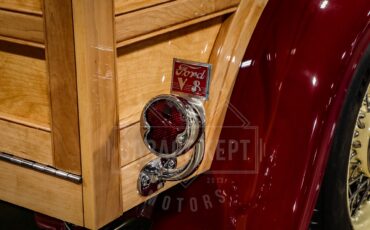 Unknown-Woody-1932-BurgundyMaroon-BeigeTan-45