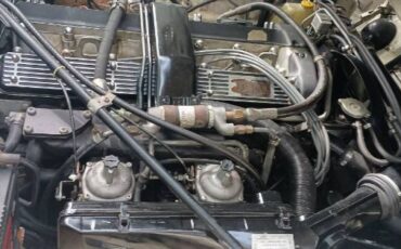 Unknown-Xj6-1974-White-21