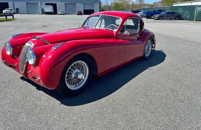Unknown-Xk120-1952-Red