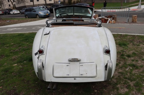 Unknown-Xk120-1953-White-Black-4