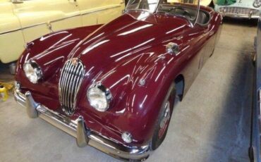 Unknown-Xk140-1955-MaroonBlack-Top-Black-Leather-15