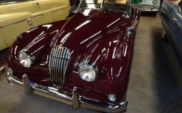 Unknown-Xk140-1955-MaroonBlack-Top-Black-Leather-19
