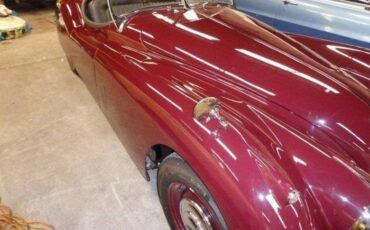 Unknown-Xk140-1955-MaroonBlack-Top-Black-Leather-2