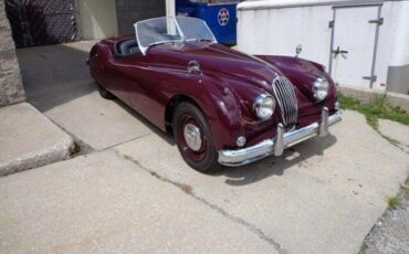 Unknown-Xk140-1955-MaroonBlack-Top-Black-Leather-8