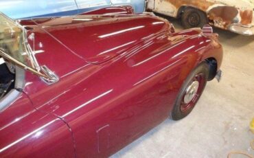 Unknown-Xk140-1955-MaroonBlack-Top-Black-Leather-9