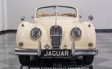 Unknown-Xk140-1956-Old-English-White-Tan-15