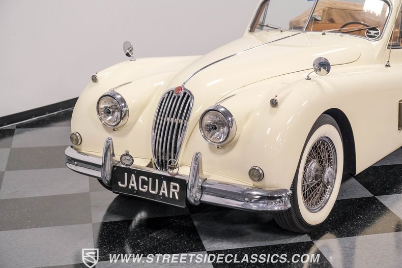 Unknown-Xk140-1956-Old-English-White-Tan-17