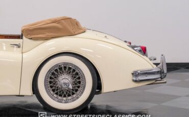 Unknown-Xk140-1956-Old-English-White-Tan-21