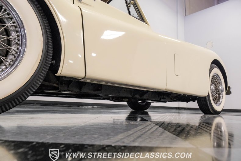 Unknown-Xk140-1956-Old-English-White-Tan-26