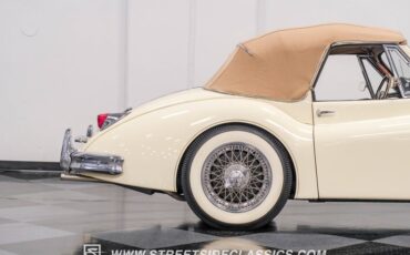 Unknown-Xk140-1956-Old-English-White-Tan-27