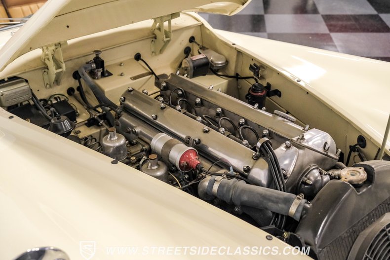Unknown-Xk140-1956-Old-English-White-Tan-30