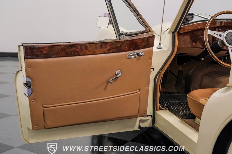 Unknown-Xk140-1956-Old-English-White-Tan-32