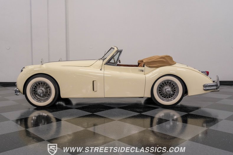 Unknown-Xk140-1956-Old-English-White-Tan-4