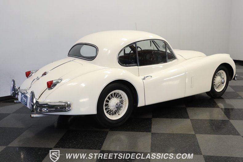Unknown-Xk140-1956-White-Blue-13