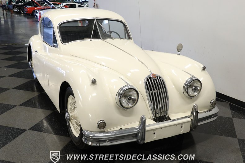 Unknown-Xk140-1956-White-Blue-16