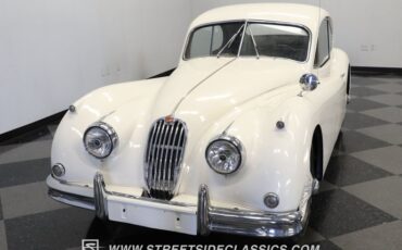 Unknown-Xk140-1956-White-Blue-18