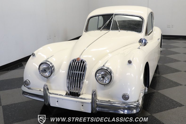 Unknown-Xk140-1956-White-Blue-18