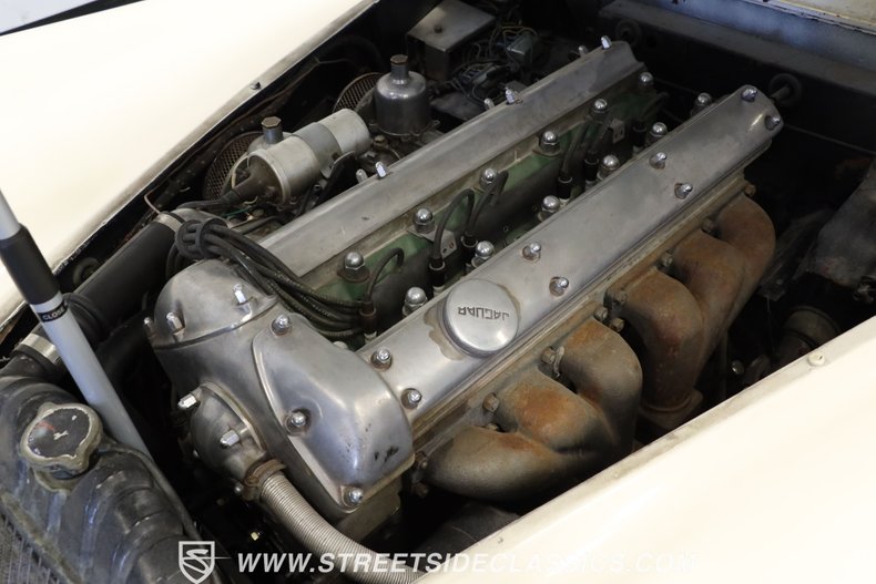 Unknown-Xk140-1956-White-Blue-2