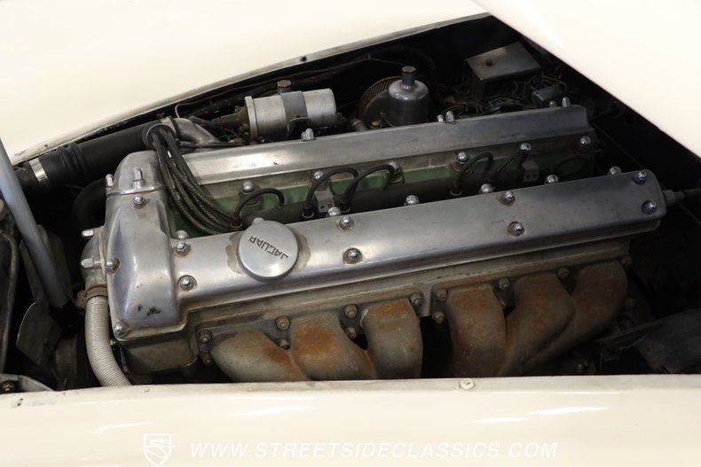 Unknown-Xk140-1956-White-Blue-33