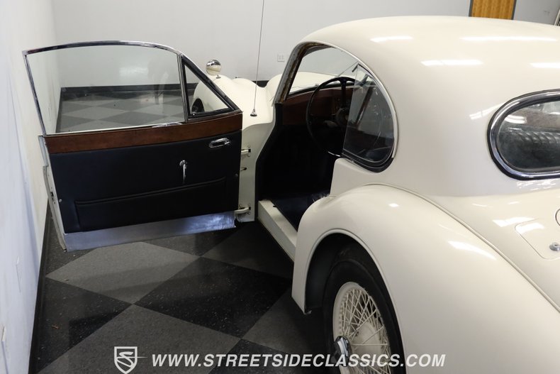 Unknown-Xk140-1956-White-Blue-35