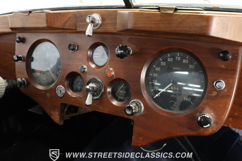Unknown-Xk140-1956-White-Blue-39