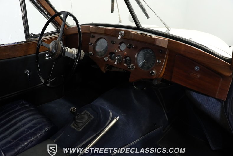 Unknown-Xk140-1956-White-Blue-45