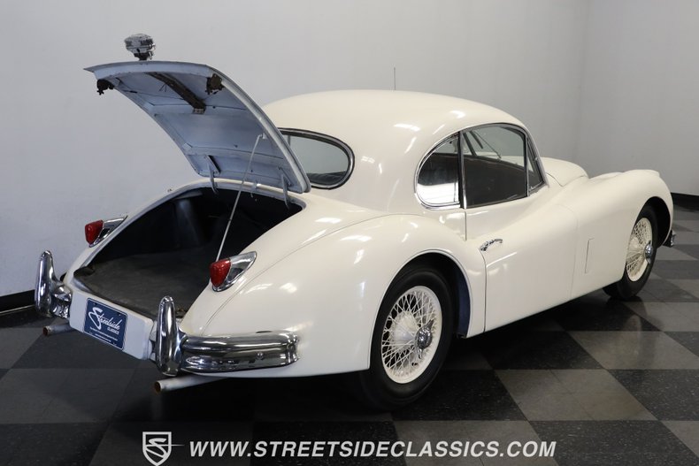 Unknown-Xk140-1956-White-Blue-8