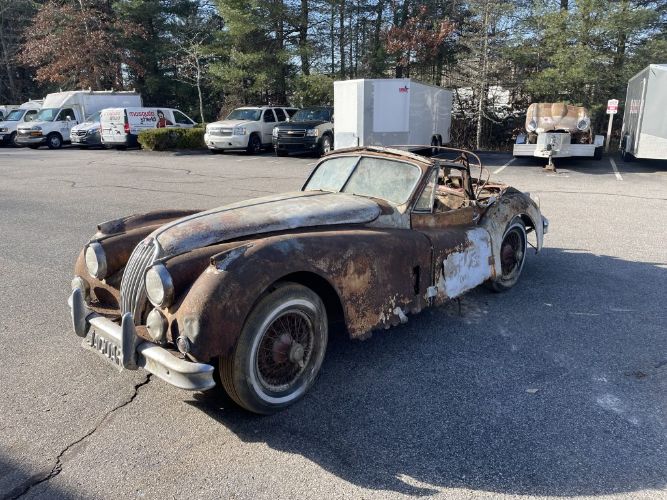 Unknown-Xk140-1959-CreamBlack-Black-11