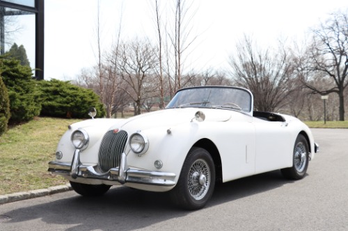 Unknown-Xk150-1959-White-Black-1