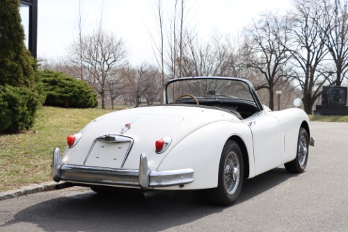 Unknown-Xk150-1959-White-Black-4