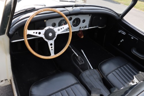 Unknown-Xk150-1959-White-Black-6